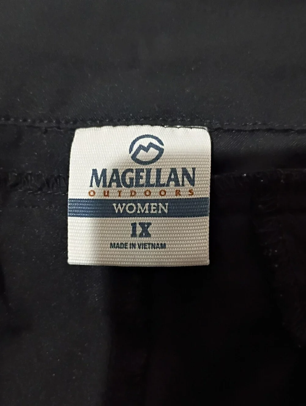 Magellan Outdoors Hiking Shorts Women 1X Black granola outdoors fishing kayak